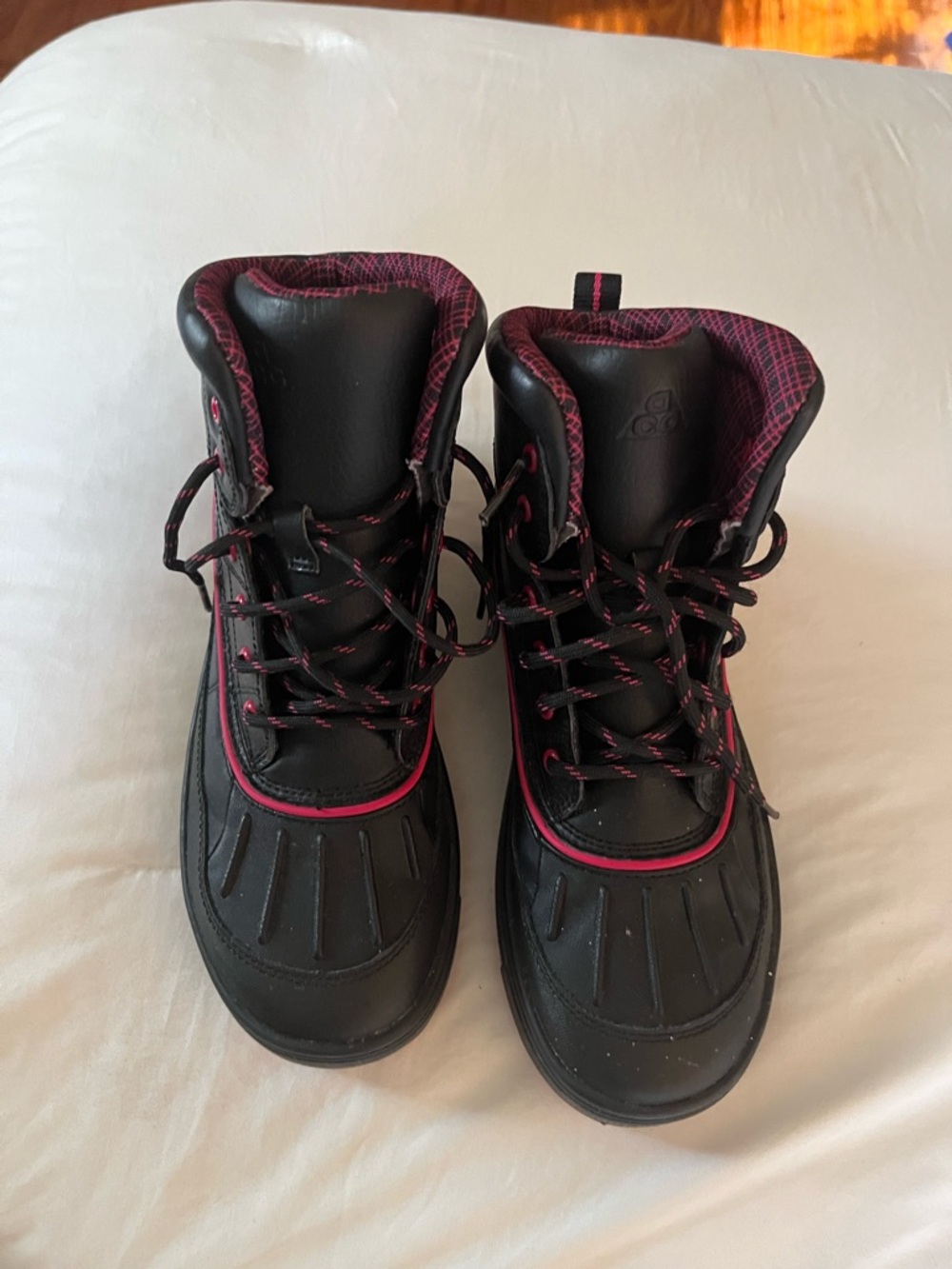 Nike ACG Kids Black Boots with Pink Trim